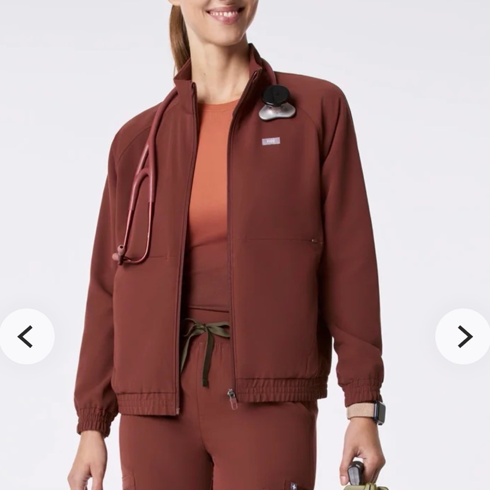 Sydney scrub jacket walnut